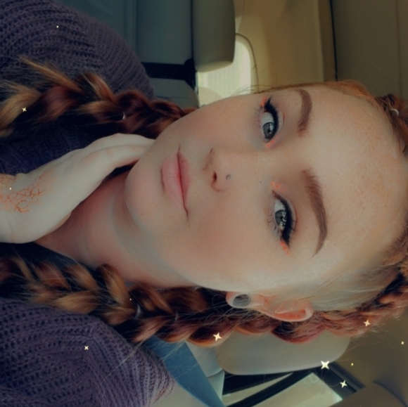 Meet your Posher, Lara - Picture 3 of 6